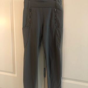 Athleta straight leg ankle pant- size 2